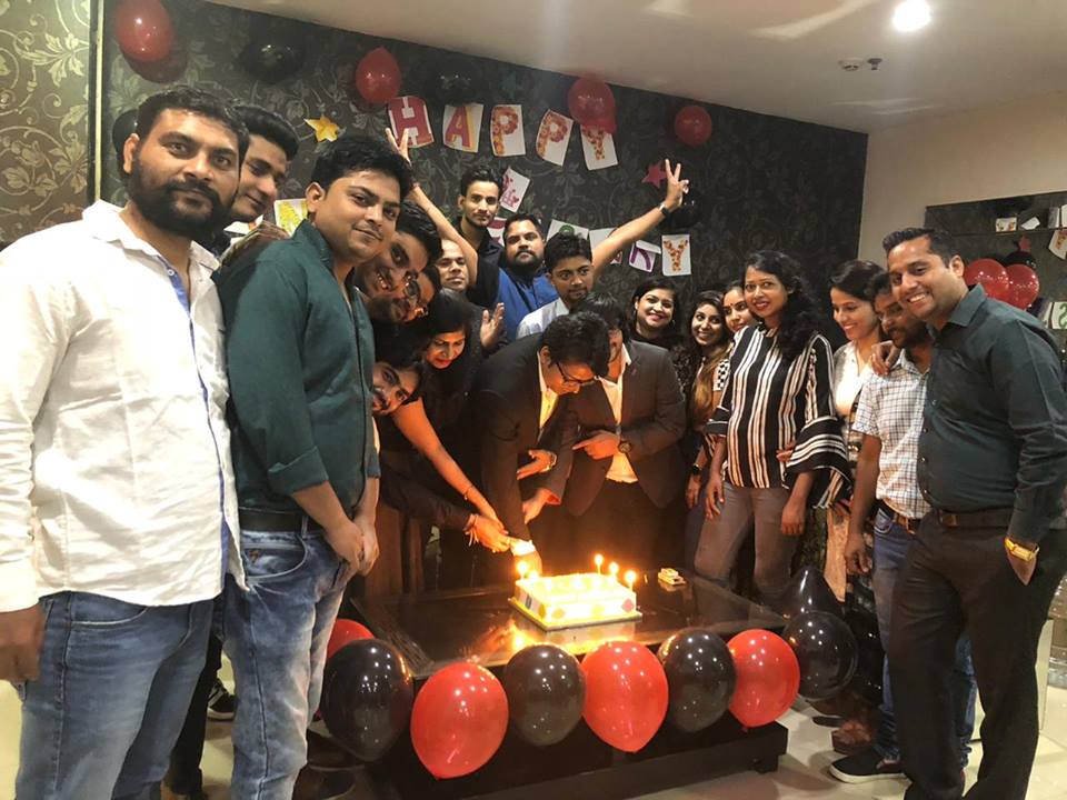 cake cutting ceremony